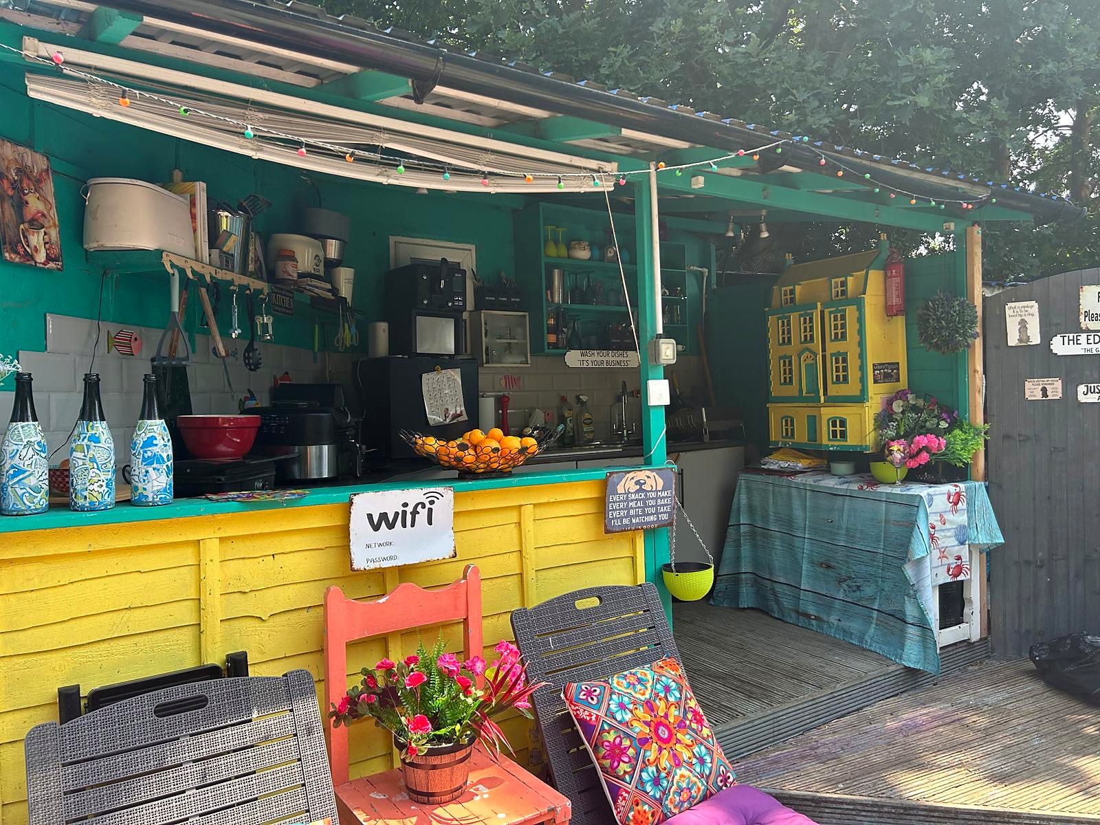 Hazelwick's colourful covered outdoor guest kitchen